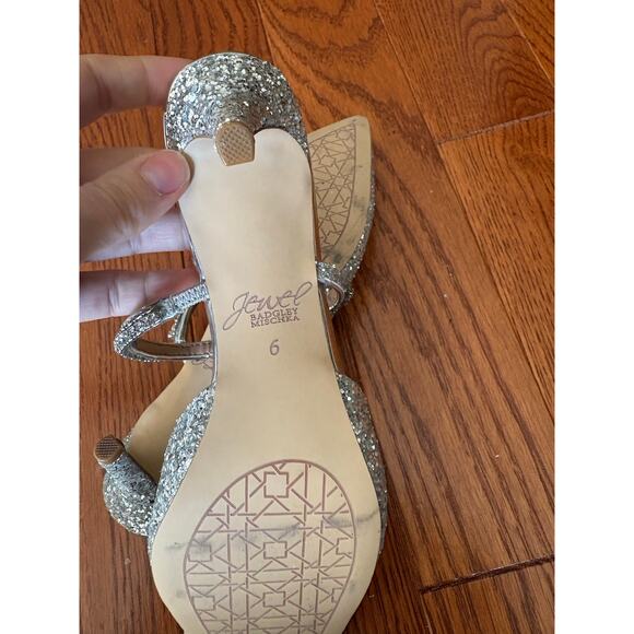$140 JEWEL Badgley Mischka Jan Mule in Silver Rhinestone Size 6 - Picture 3 of 5